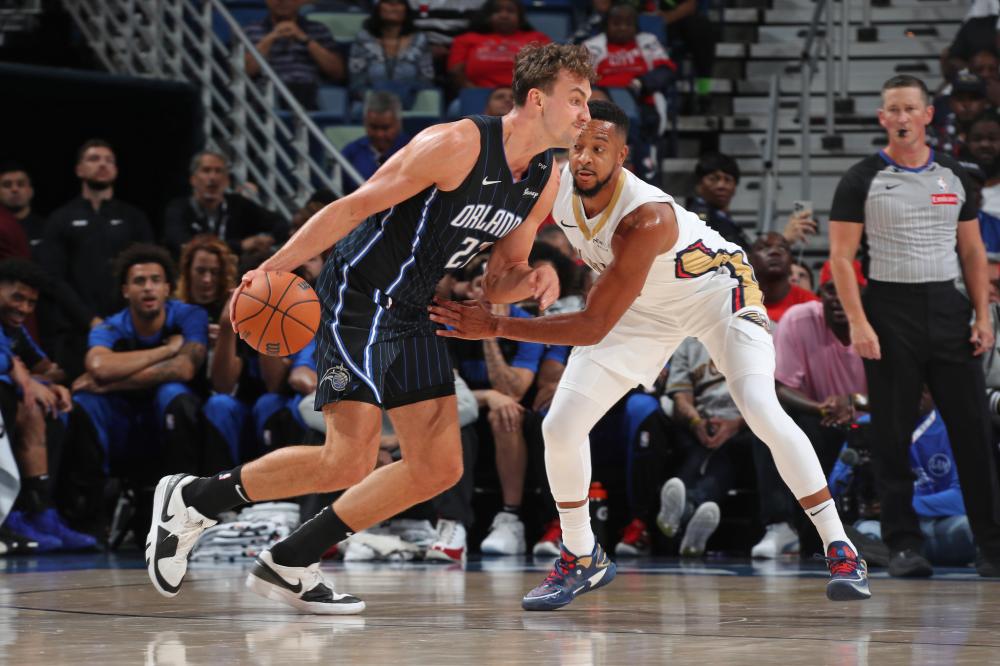 现实却并不 现实却并不